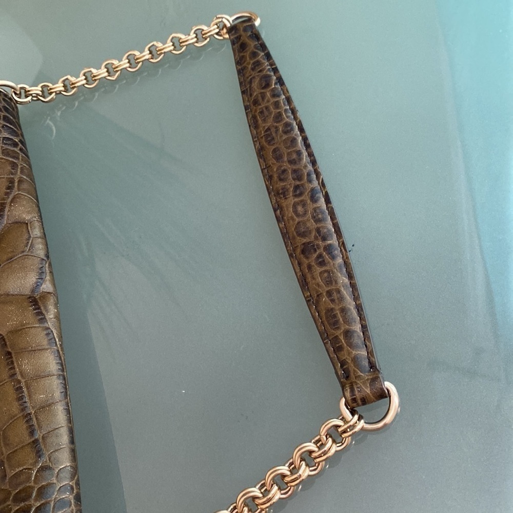 ANN Taylor Leather Baguette Top Handle Bag with Gold Chain Strap - Picture 5 of 12